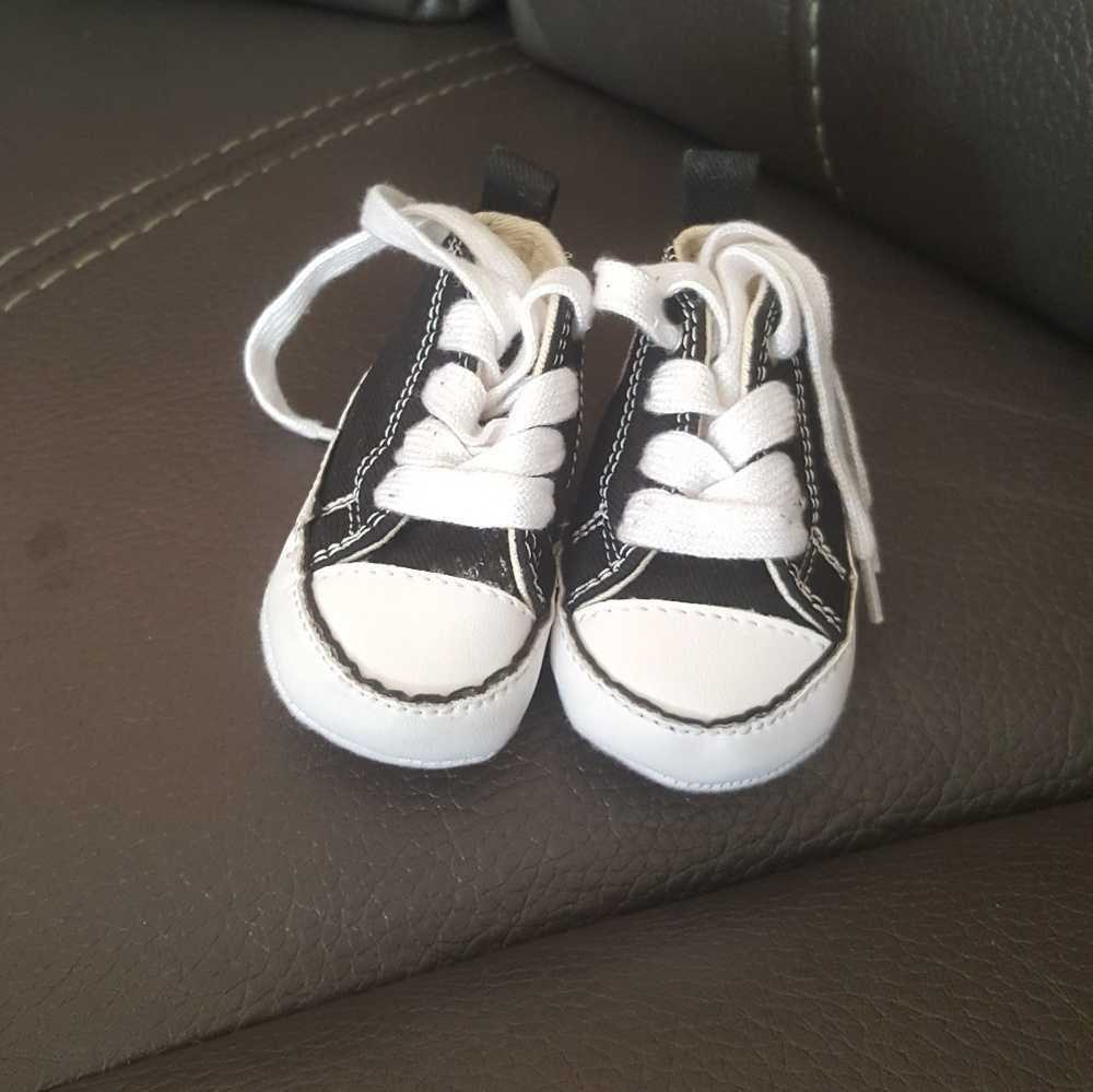 Converse baby shoes